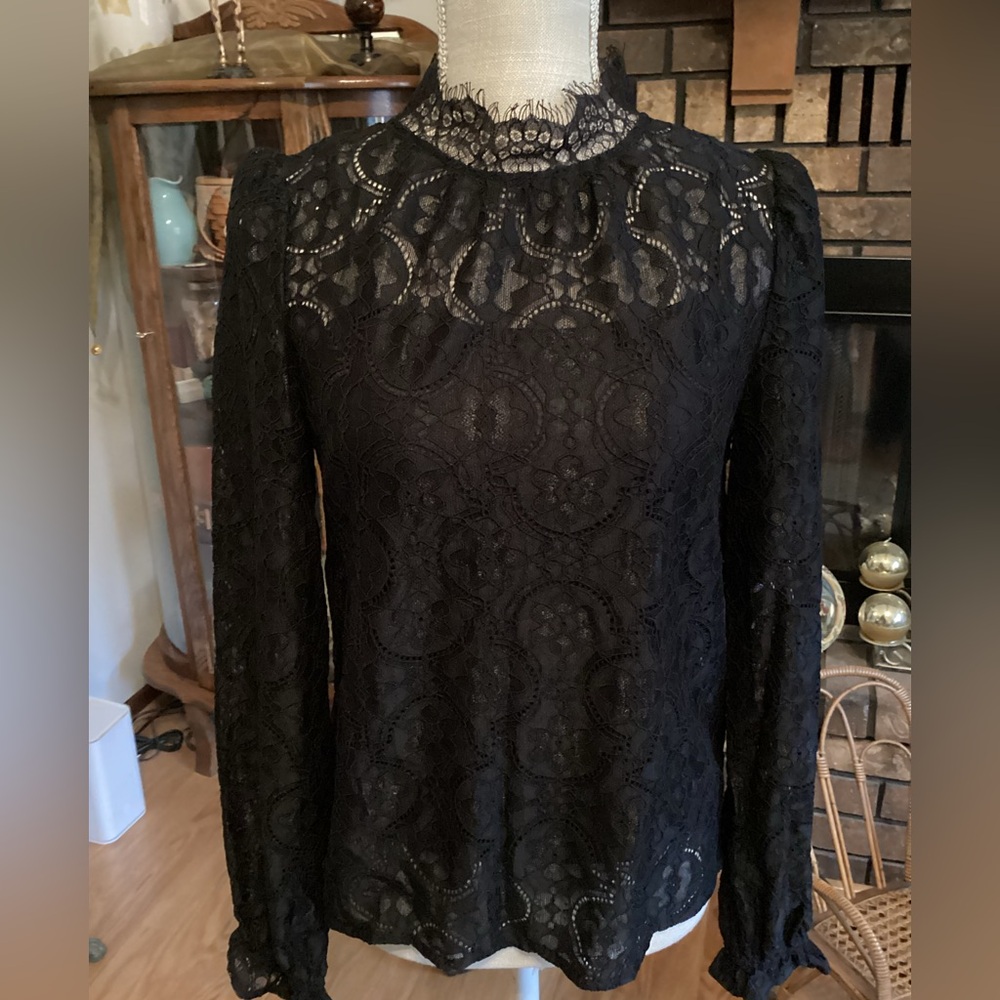 Vici Black Ruffled Long Sleeve Blouse